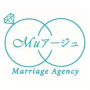 M u アージュ（マユアージュ）のロゴ