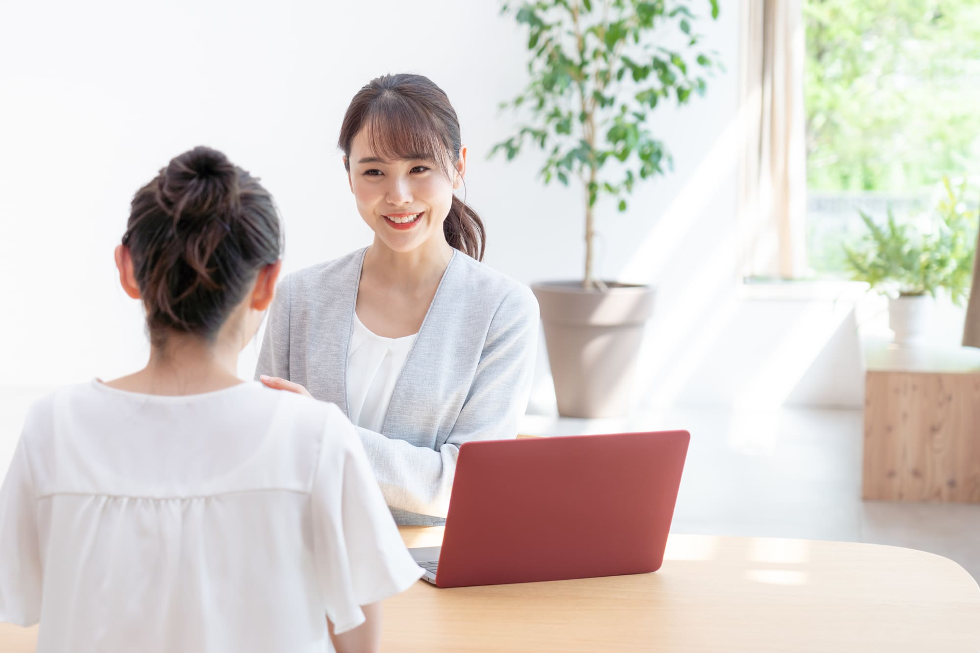 結婚相談所アドバイザーの資格必要性と仕事内容